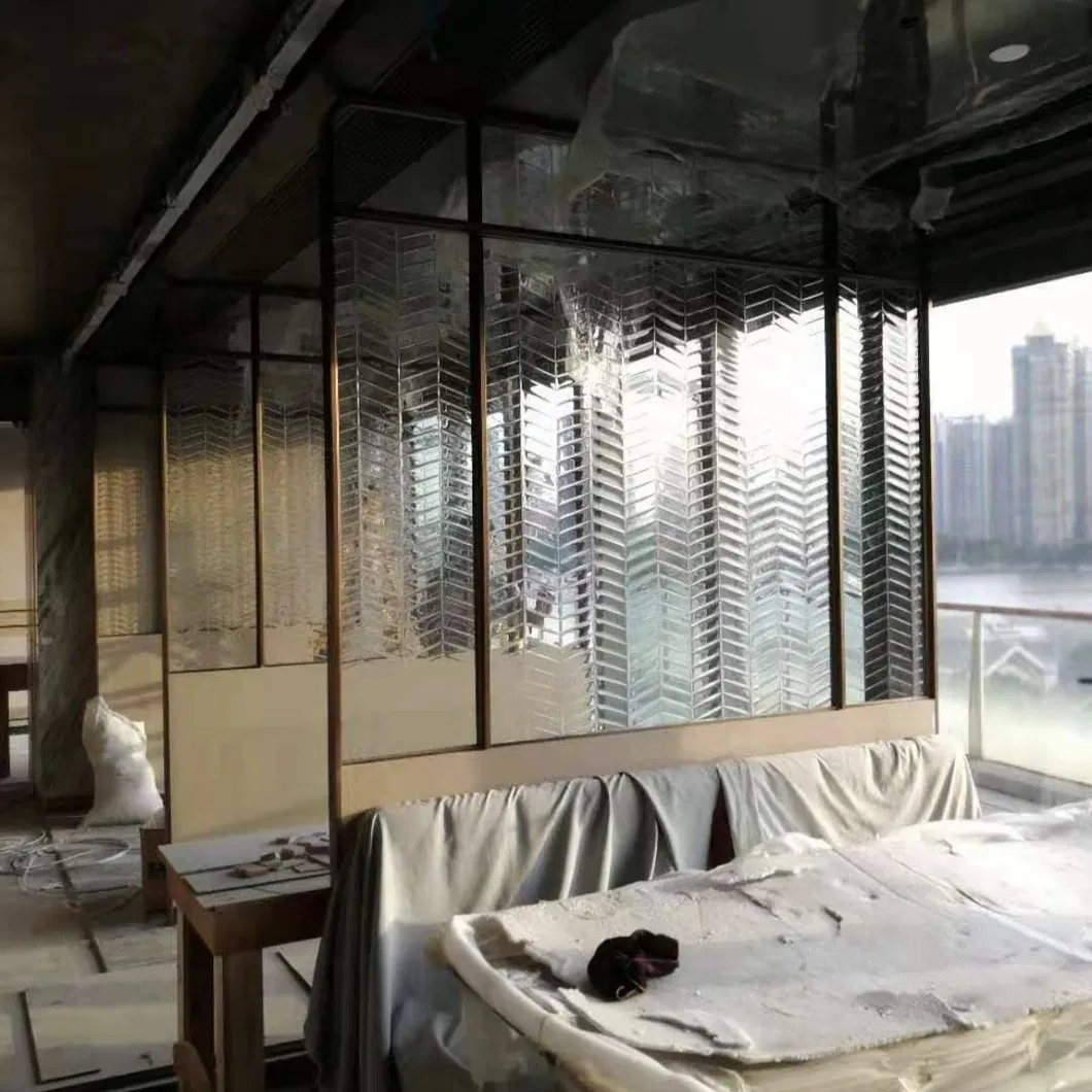 Hot Melt Glass Feature 1