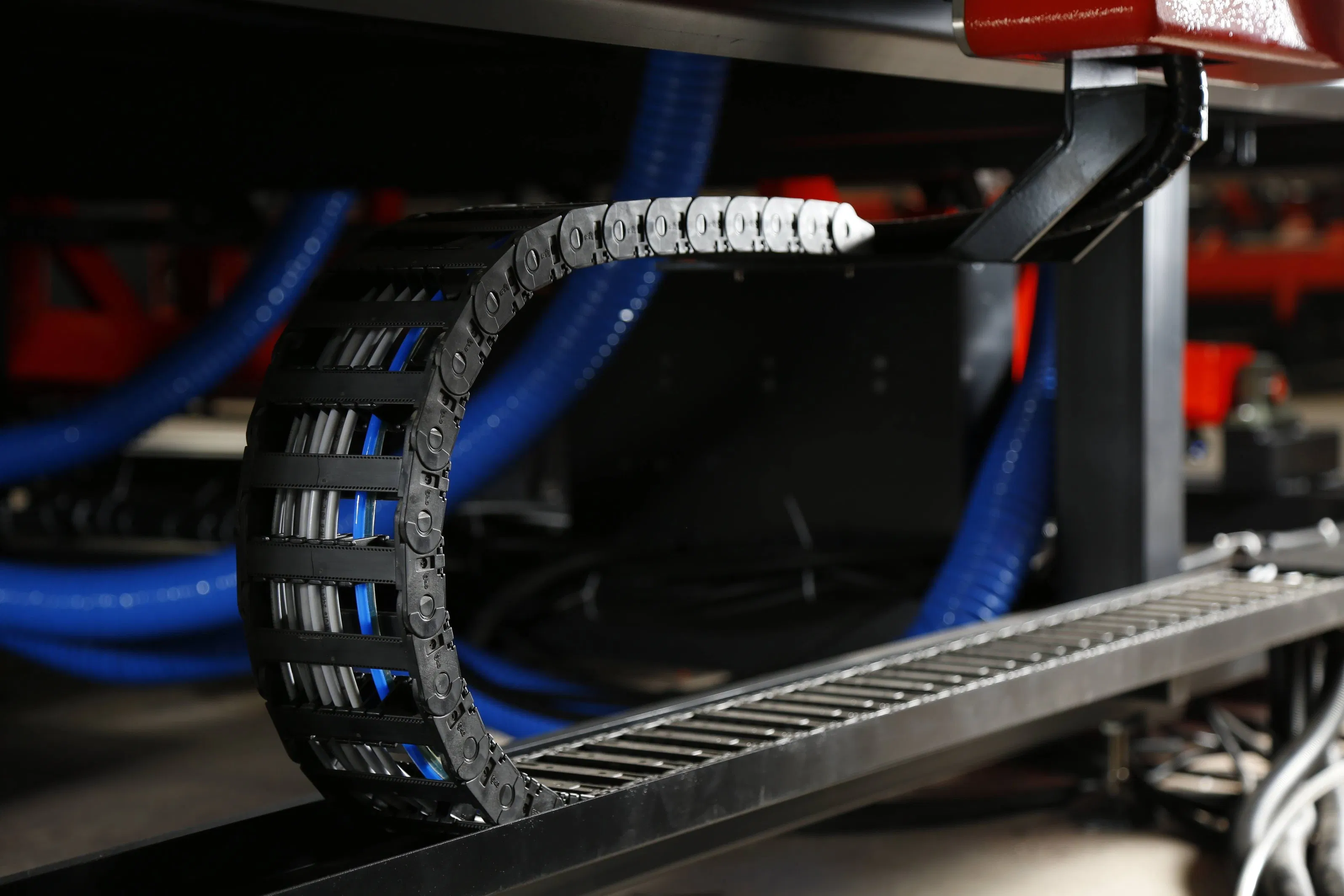 Oil Cutter Automatic Float Glass Cutting Machine Table with High Efficiency PLC Control Low-E Film Removal