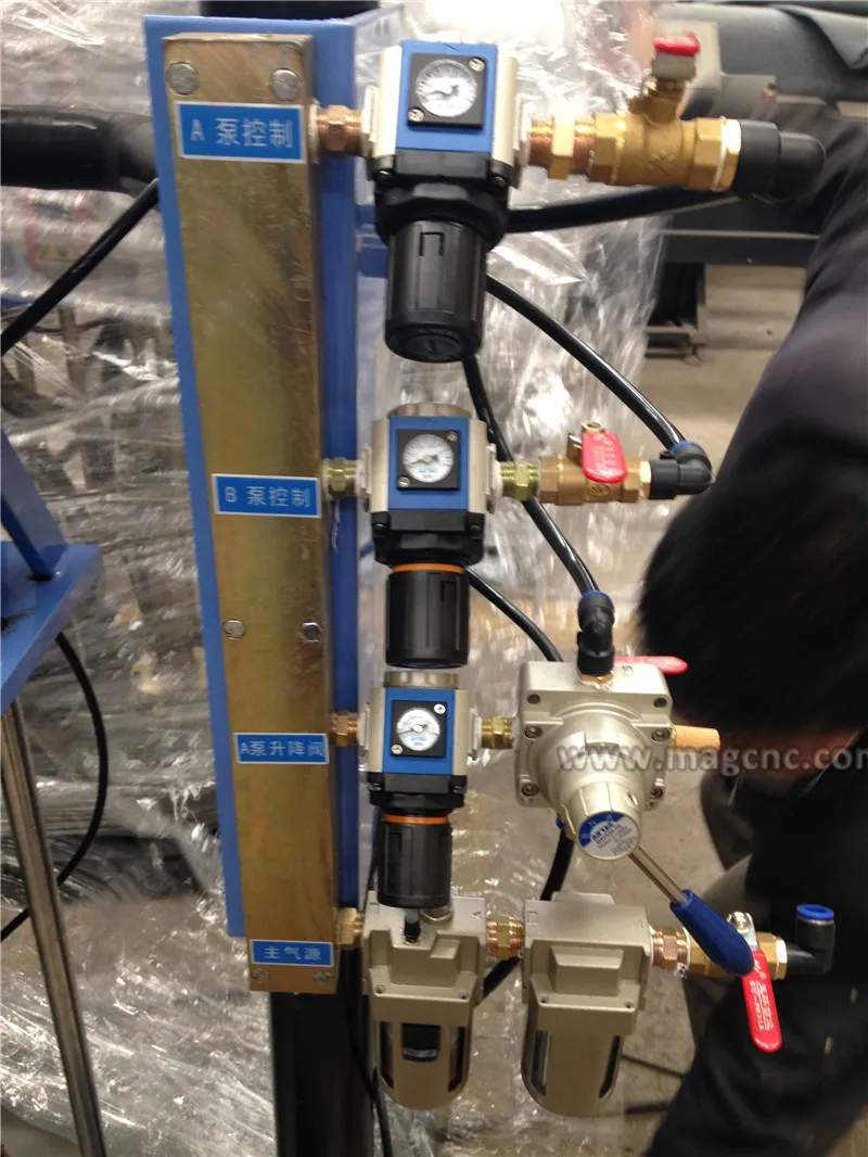 Sealant Extruder View 1