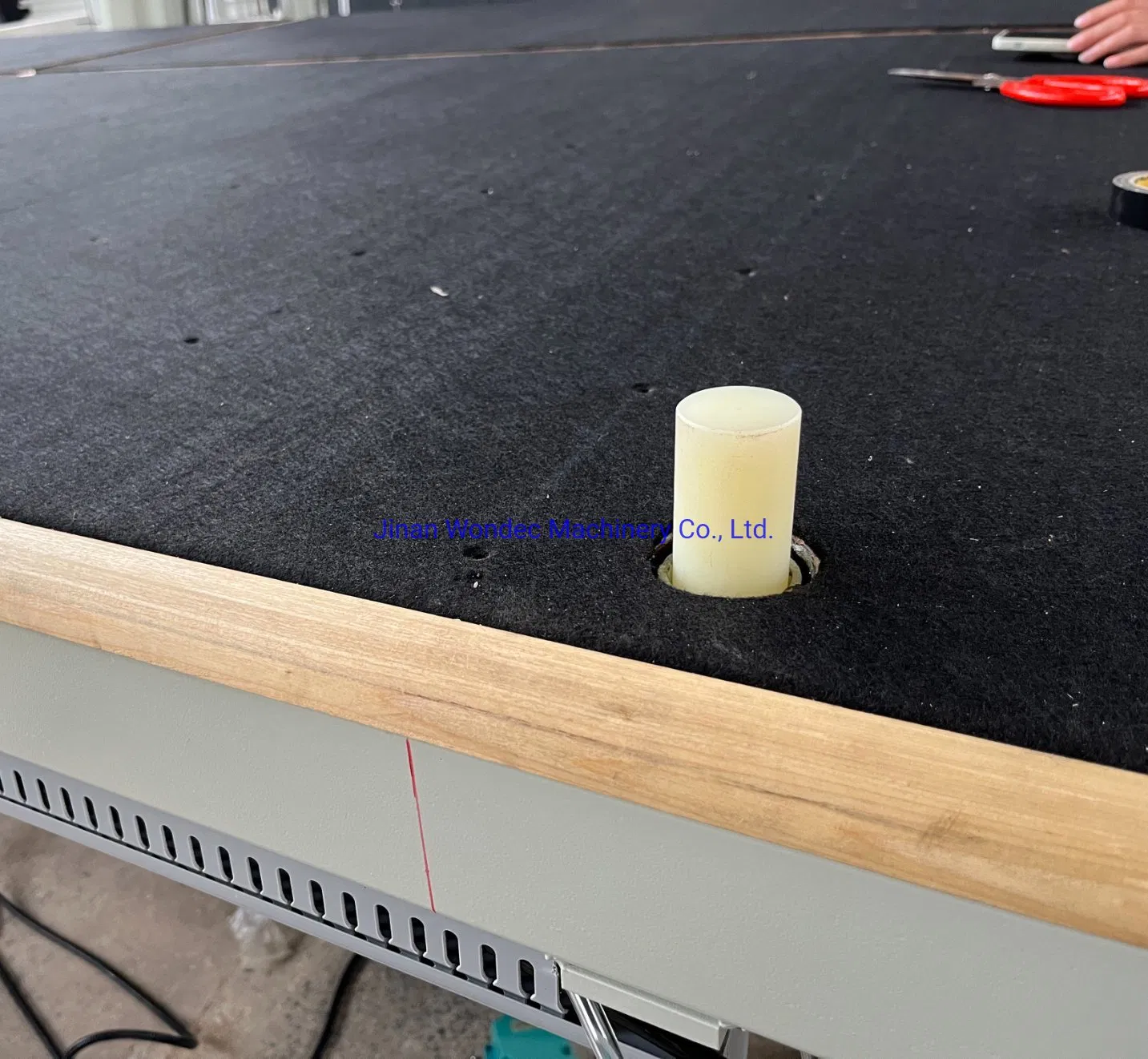 Top Quality Air Float Moving Float Glass Shaped Glass Tilting Cutting Breaking Rotating Fliptable
