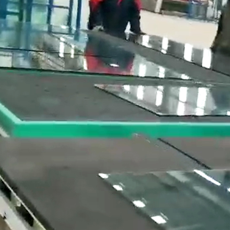 Full Automatic CNC Flat Glass Cutting Production Line for Jumbo Glass 6100mm by 3300mm