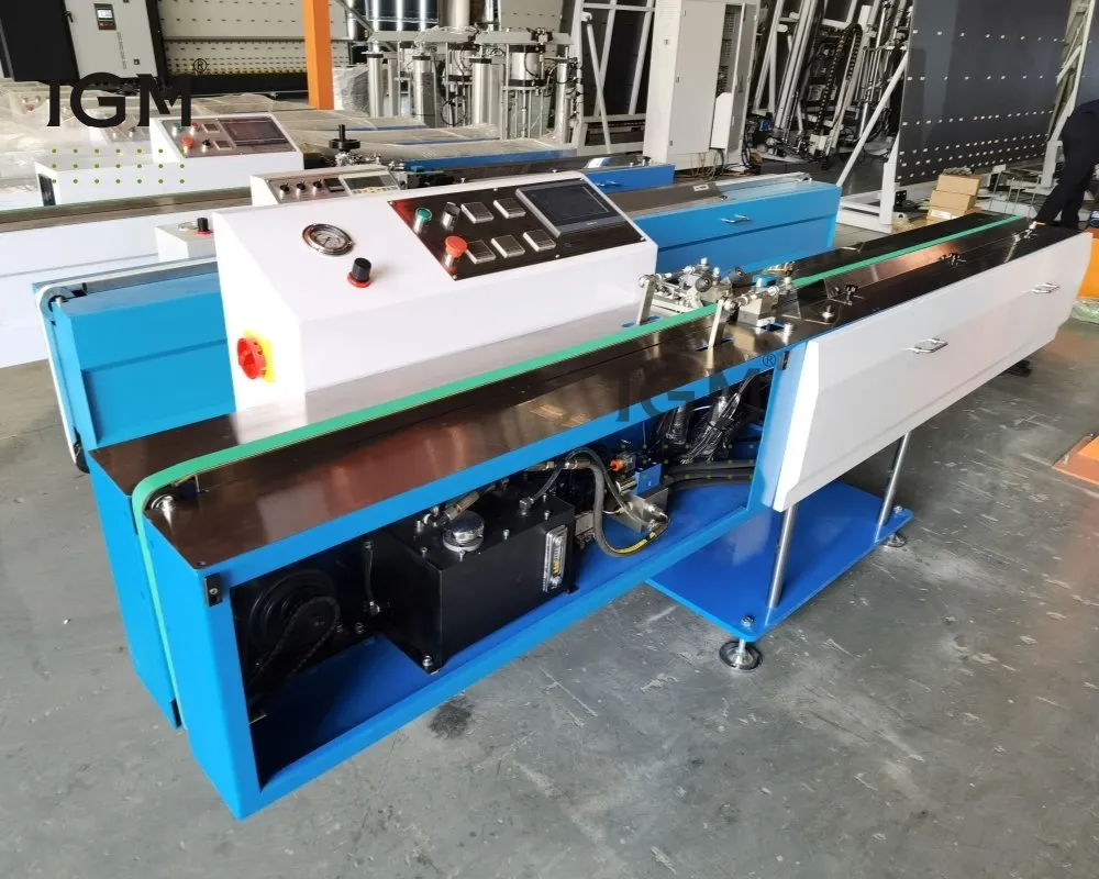 Automatic Butyl Extruder Machine Operation