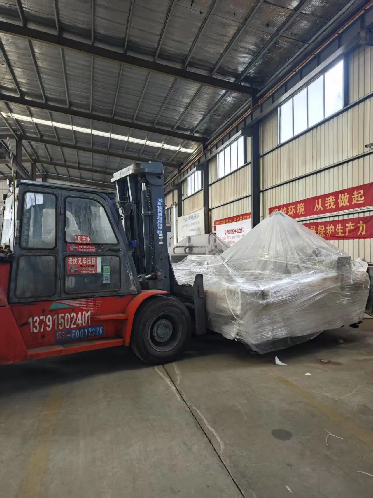 Innovative Glass Handling Tool with Advanced Suction Technology