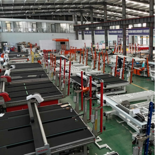 High-Speed Glass Cutting Lines in Automotive Glass Production