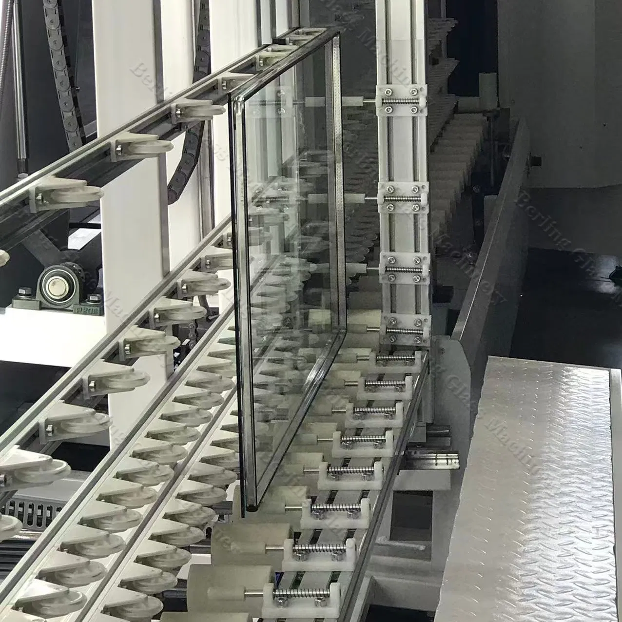 High-Performance Glass Vertical Insulating Line Equipment for Igu