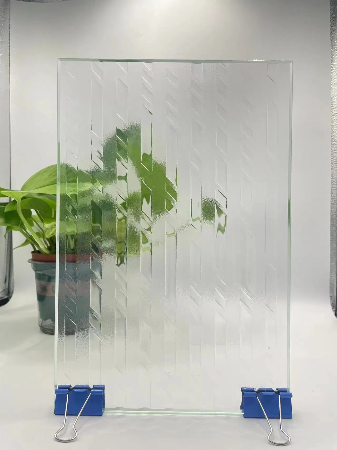 Different Sizes and Thicknesses Customized Hot Melt Cast Tempered Glass Art Decorative Fusing Glass