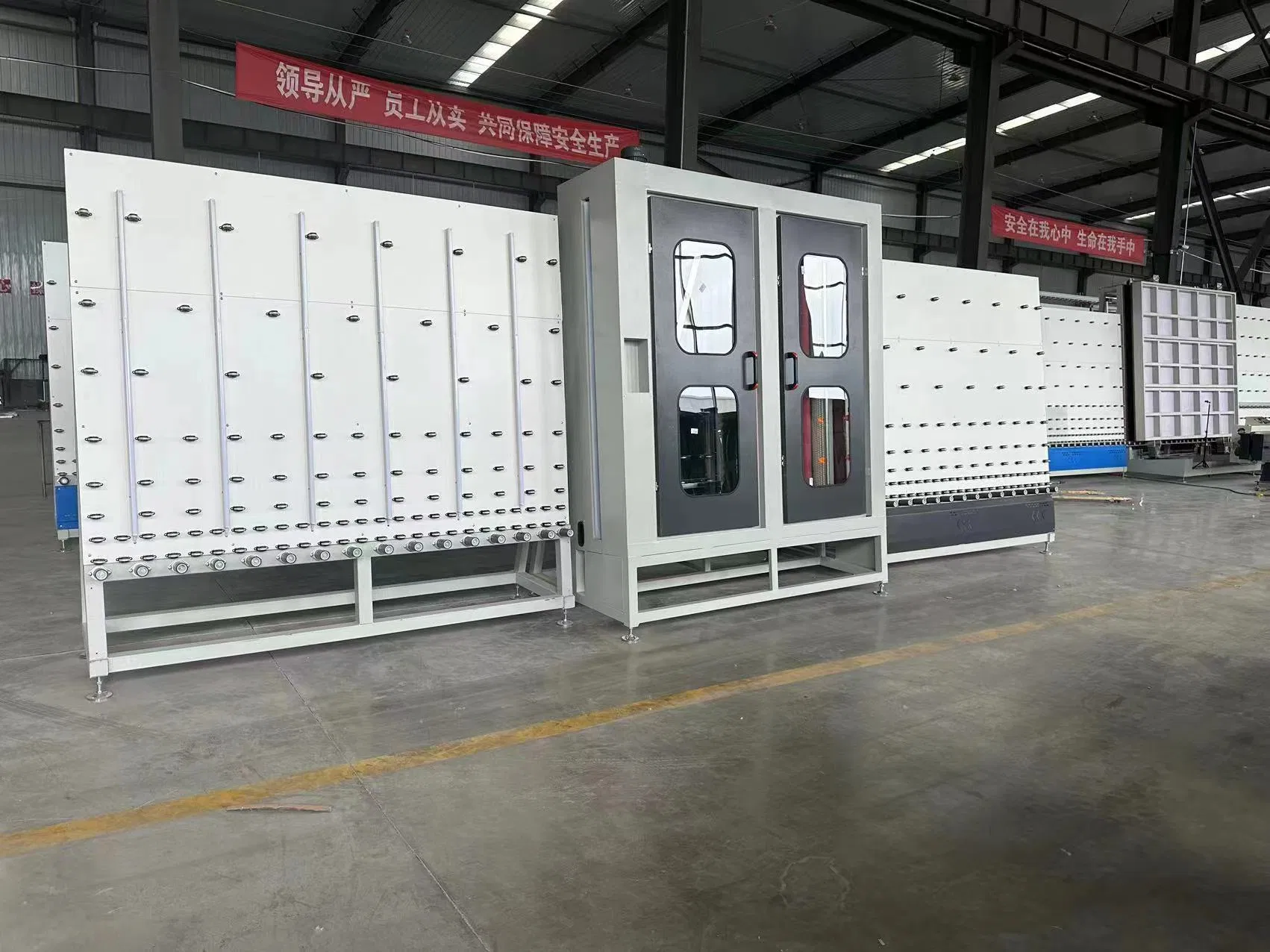 Super Spacer Robotic CNC Automatic Insulating Glass Hot Melt Sealing Robot Machine for Igu Double Glazing Glass Processing