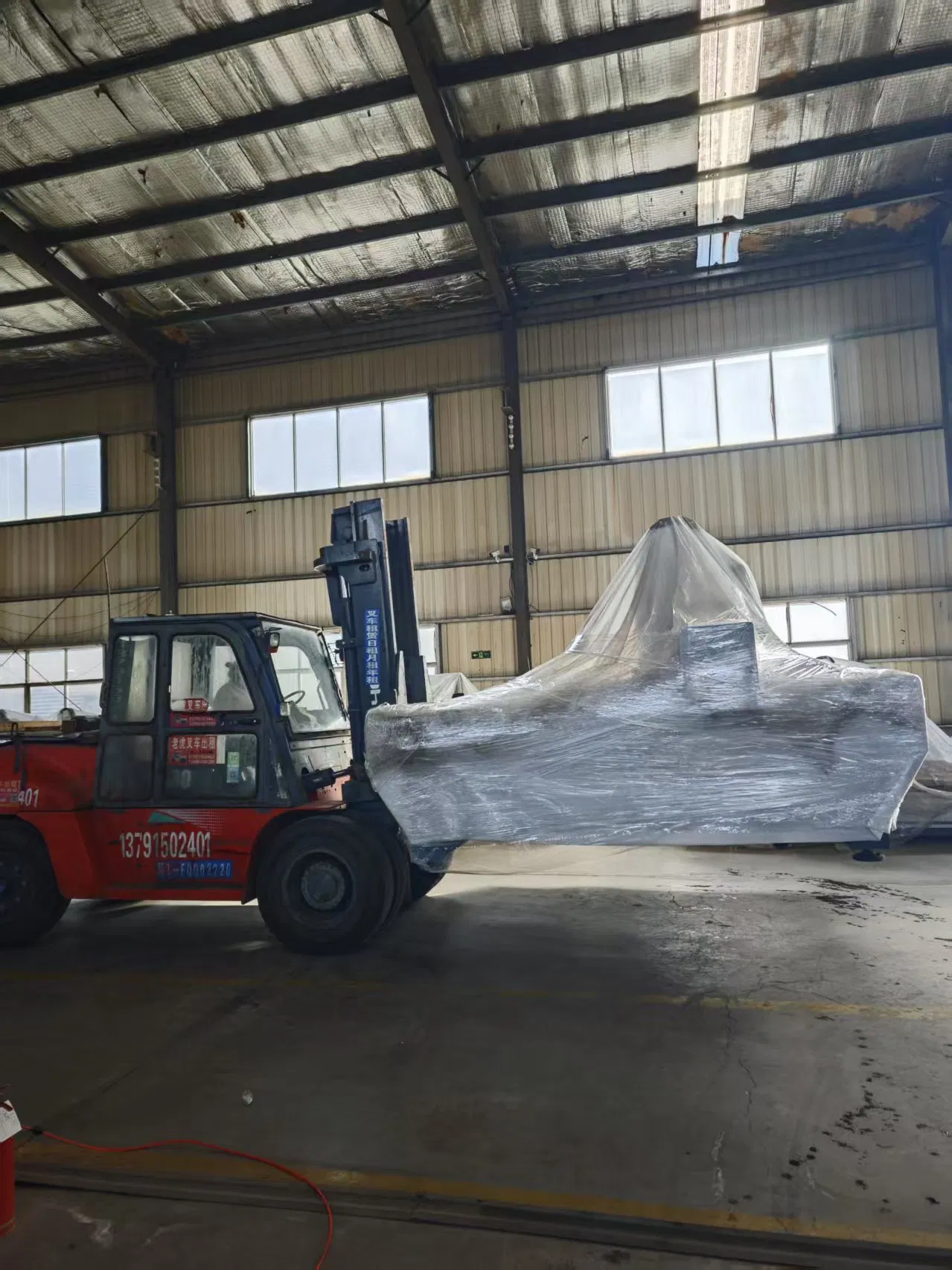 Innovative Glass Handling Tool with Advanced Suction Technology