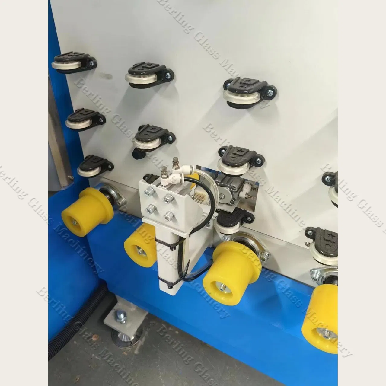 Adjustable CNC Vertical Glass Washing Dying Machine Insulating Glass Production Line