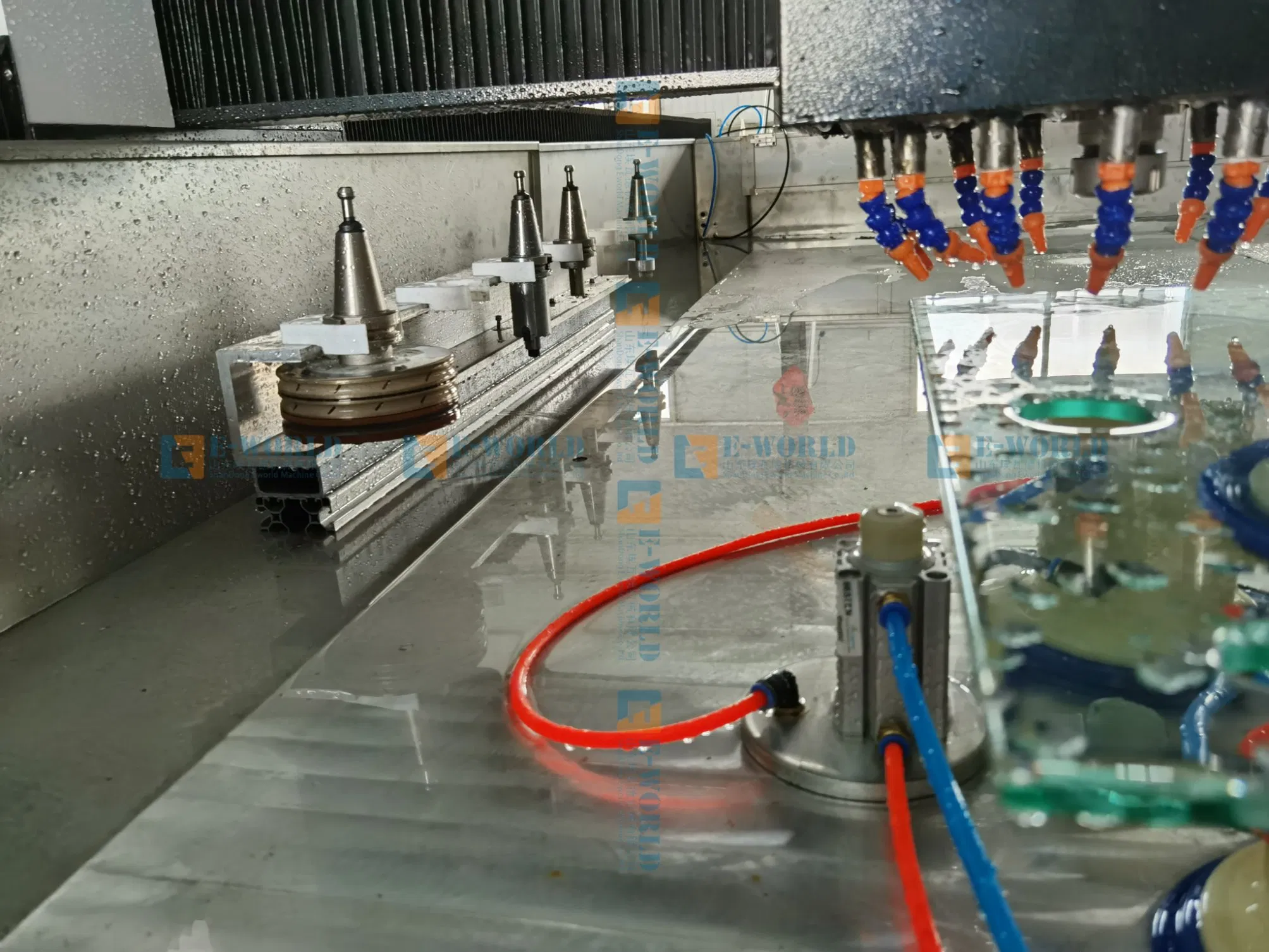 Automatic Glass Drilling Milling Polishing Machine CNC Glass Working Processing Center