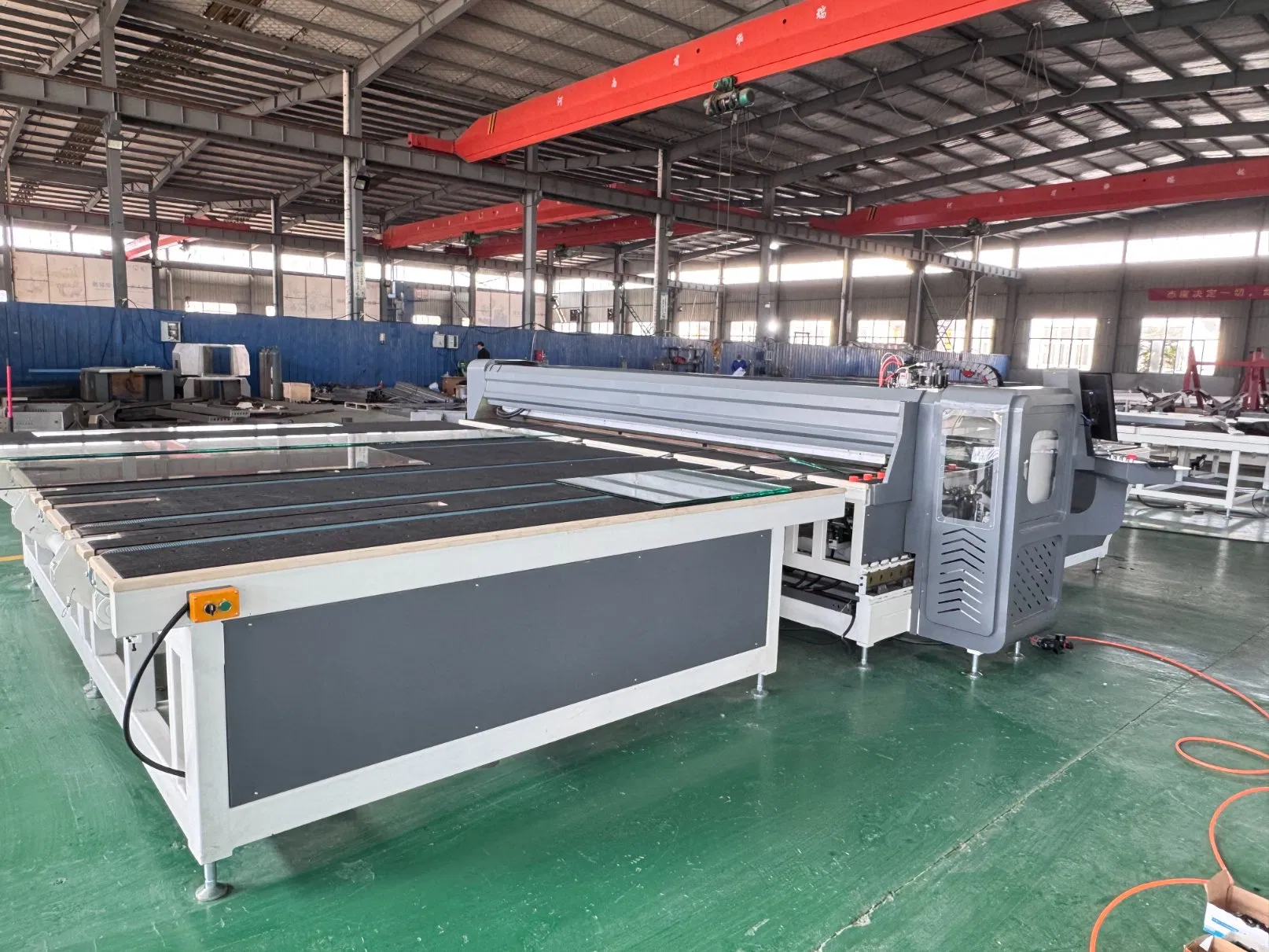 Automatic Laminated Glass Cutting Machine with Optimization