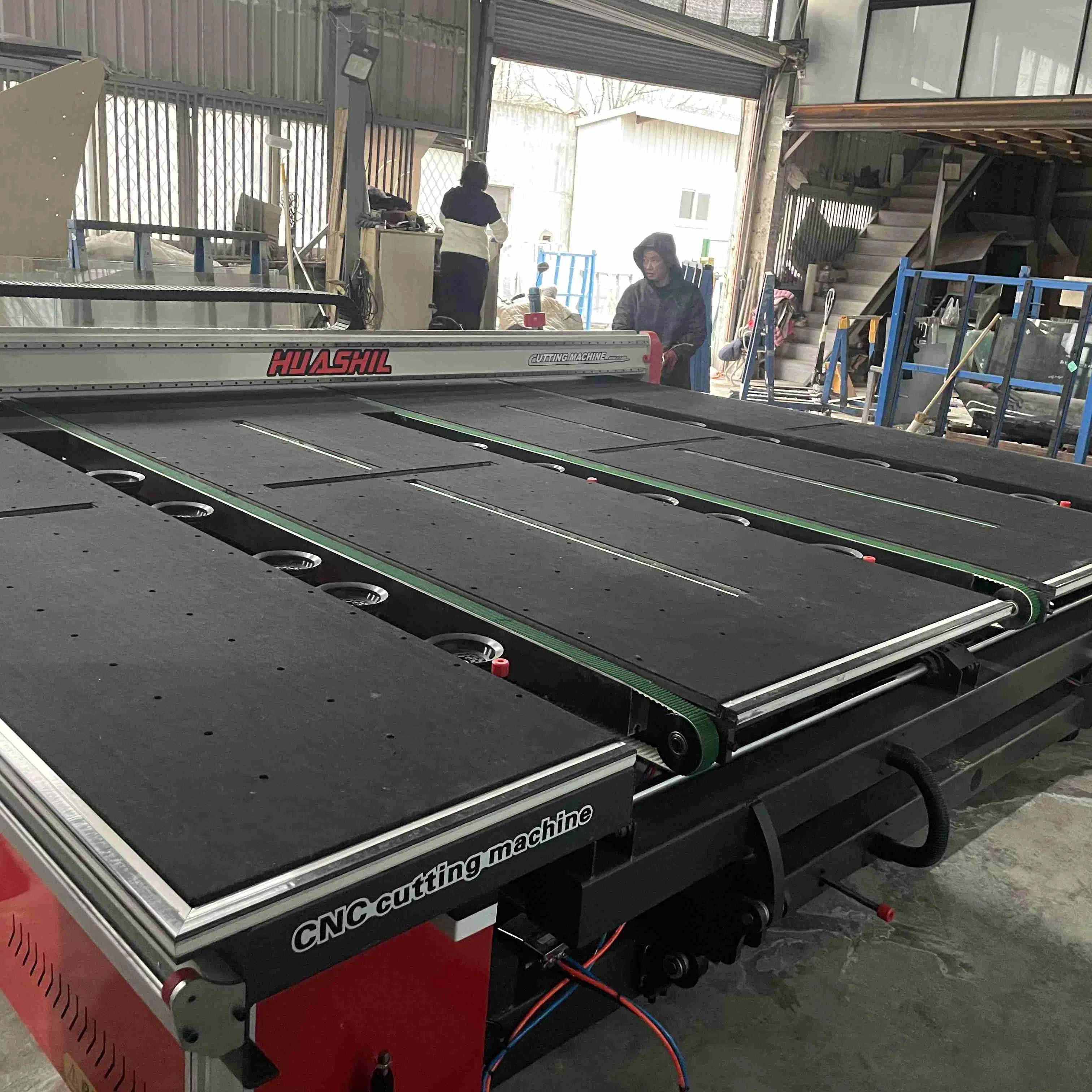 Industrial Mobile CNC Automatic Glass Cutting Machine Manufacturer Before Curved Laminated Tempered