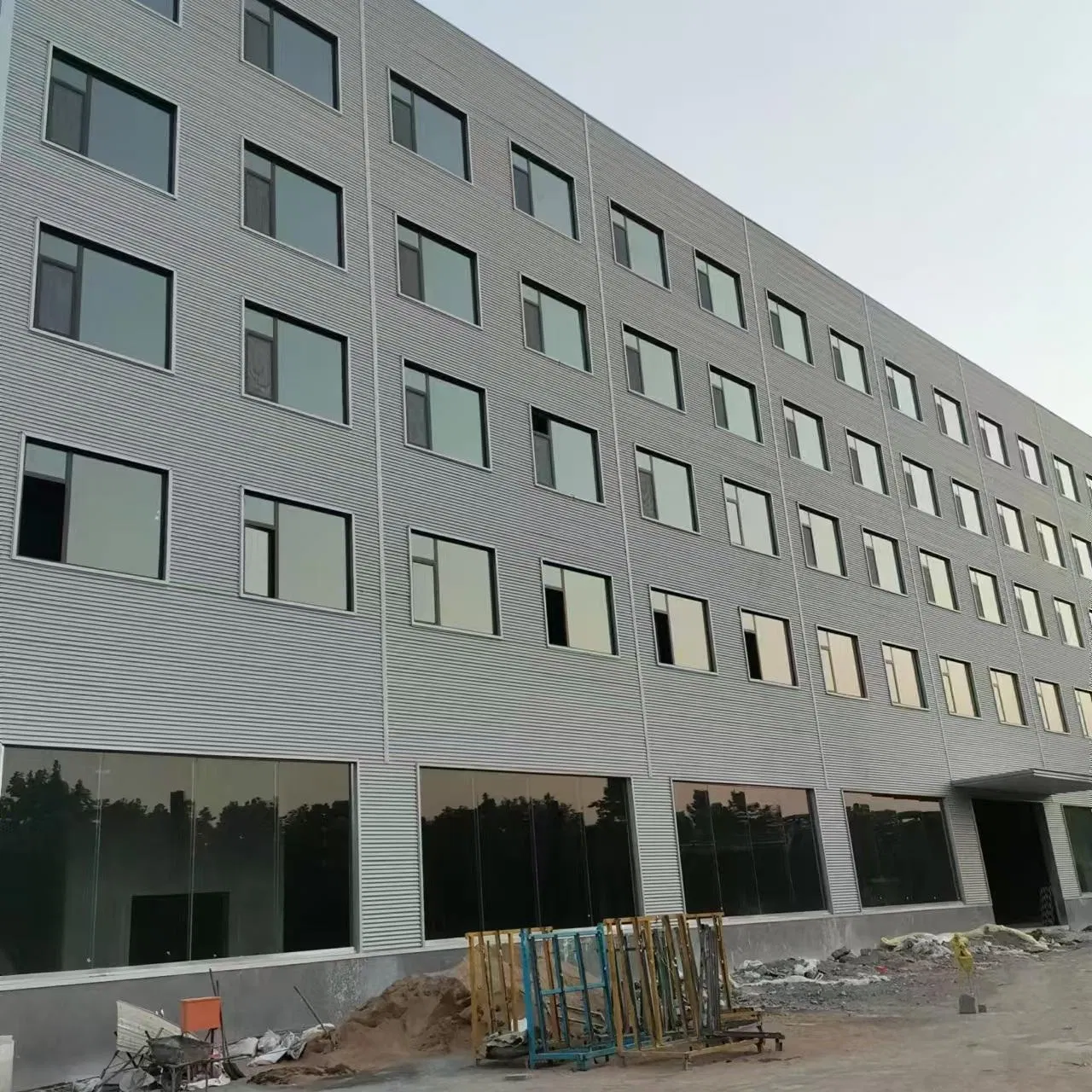 Prefabricated Customized Span Steel Structure Frame Storage with Drawing Design