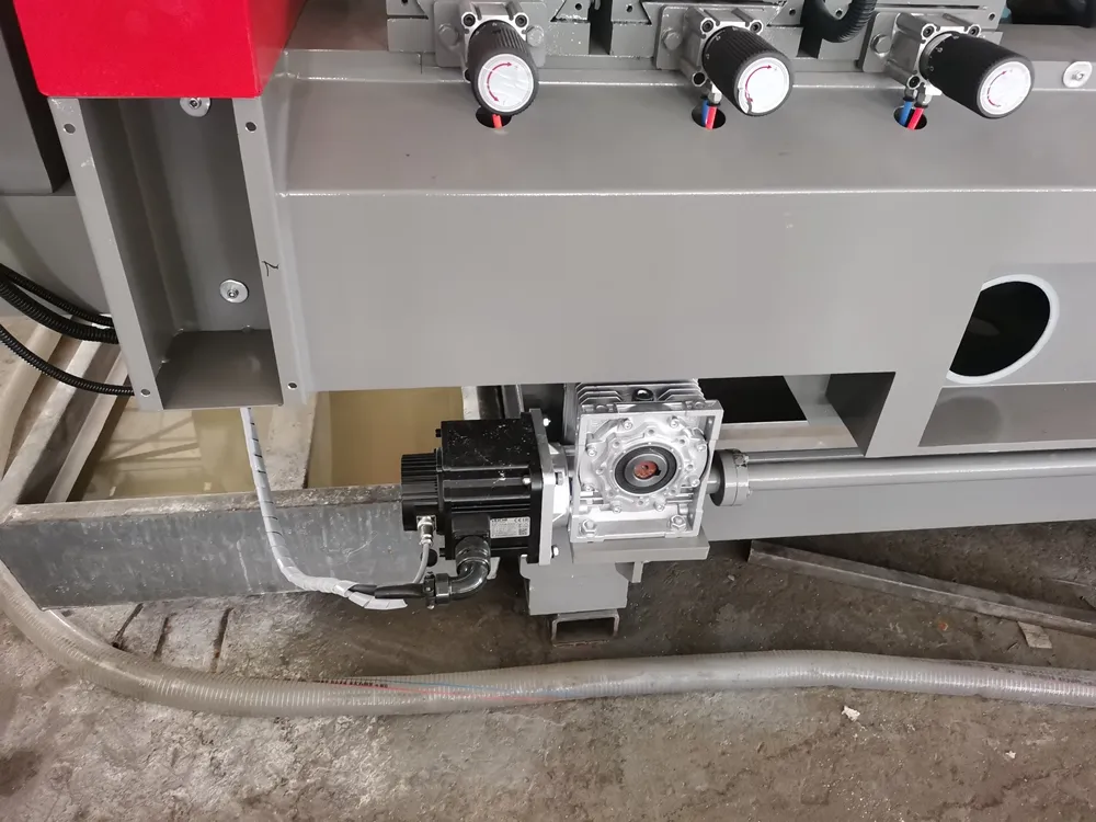 New Launch 2500mm Automatic Flat Glass Double Edging Machine Polishing Machine