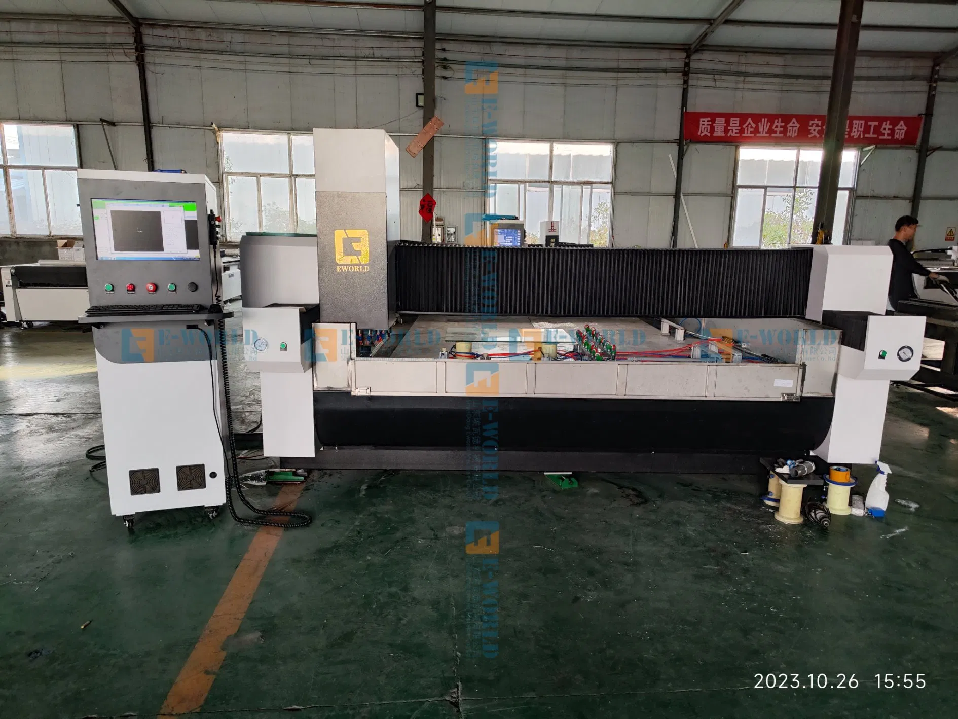 CNC Glass Engraving and Edging Processing Center Wd-1530