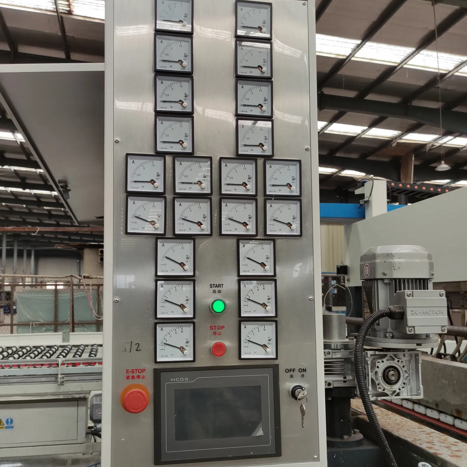 PLC Control Glass Processing Machinery Solar Panel Low E Glass Horizontal Double Sides Glass Edging Machine