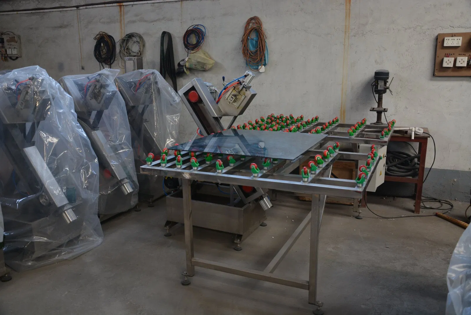 Semi Automatic Shaped Glass &amp; Flat Glass Grinding Polishing Machinery Double Wet Belt Edging Machine