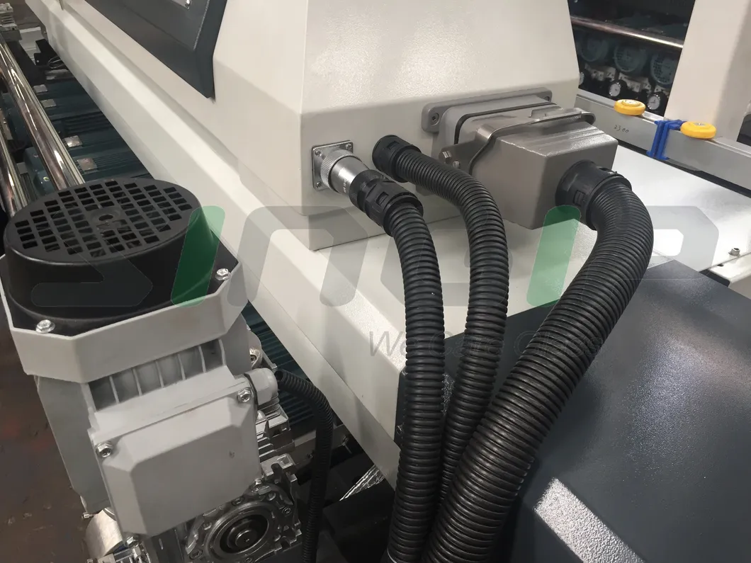 Heavy duty connector