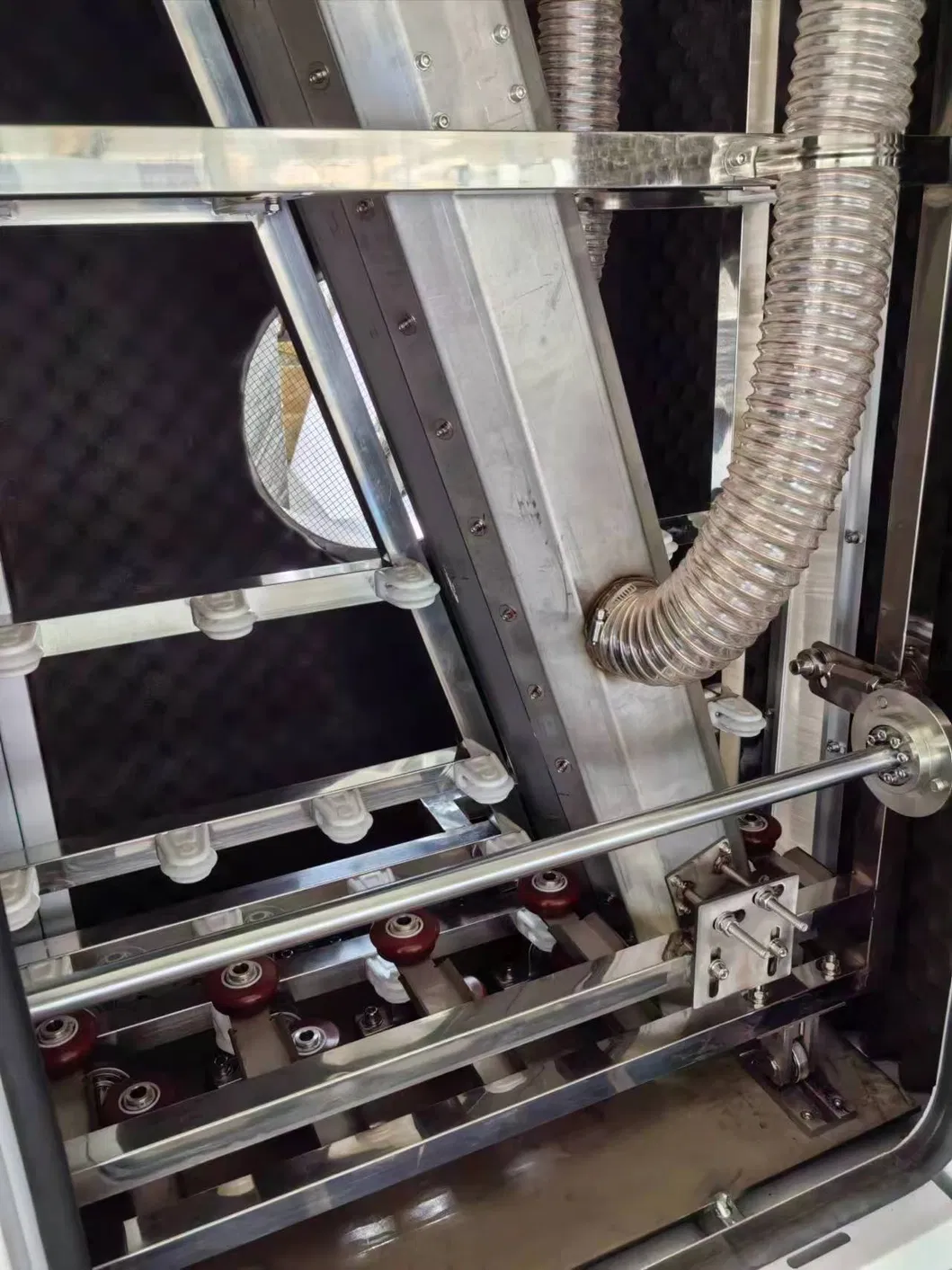 Glass washing detail 2