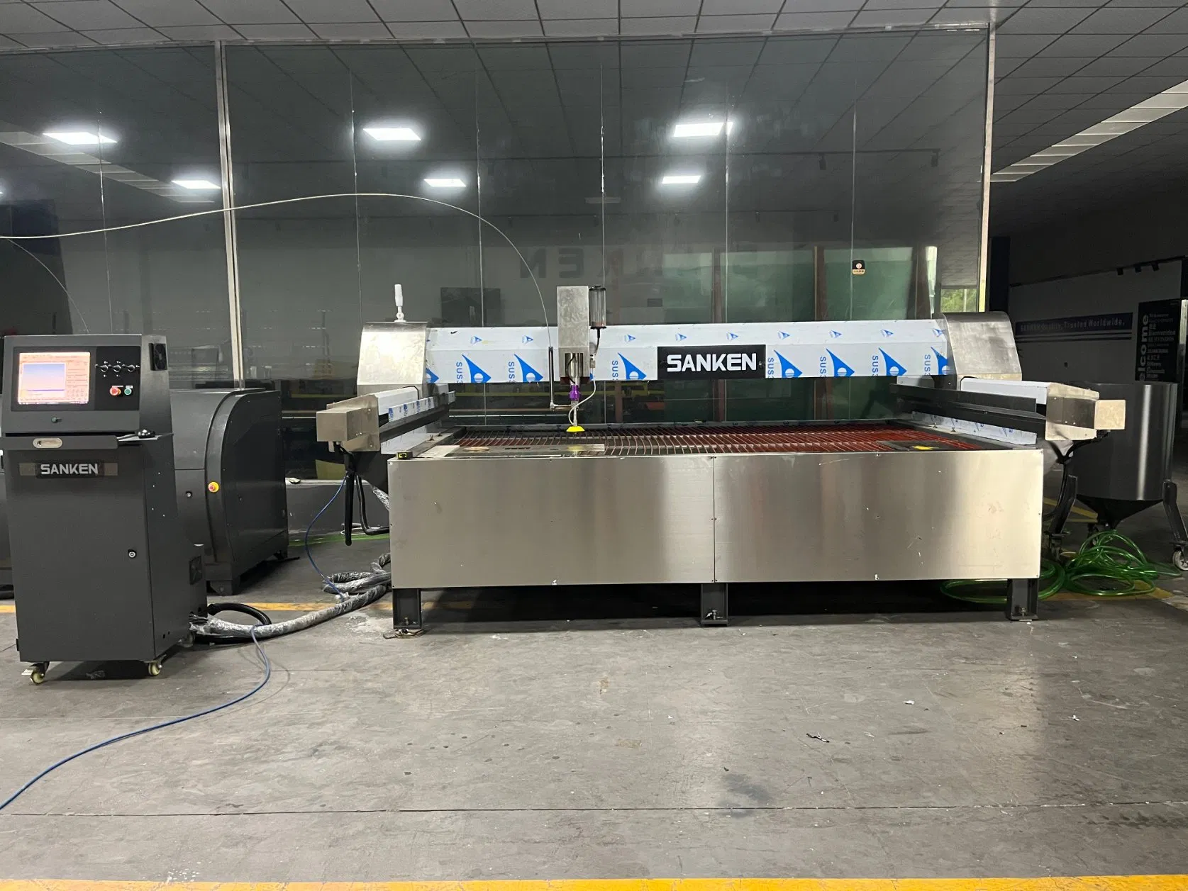 Sanken Triplex PVB EVA Laminated Glass Cutting Machine CNC Water Jet Machine