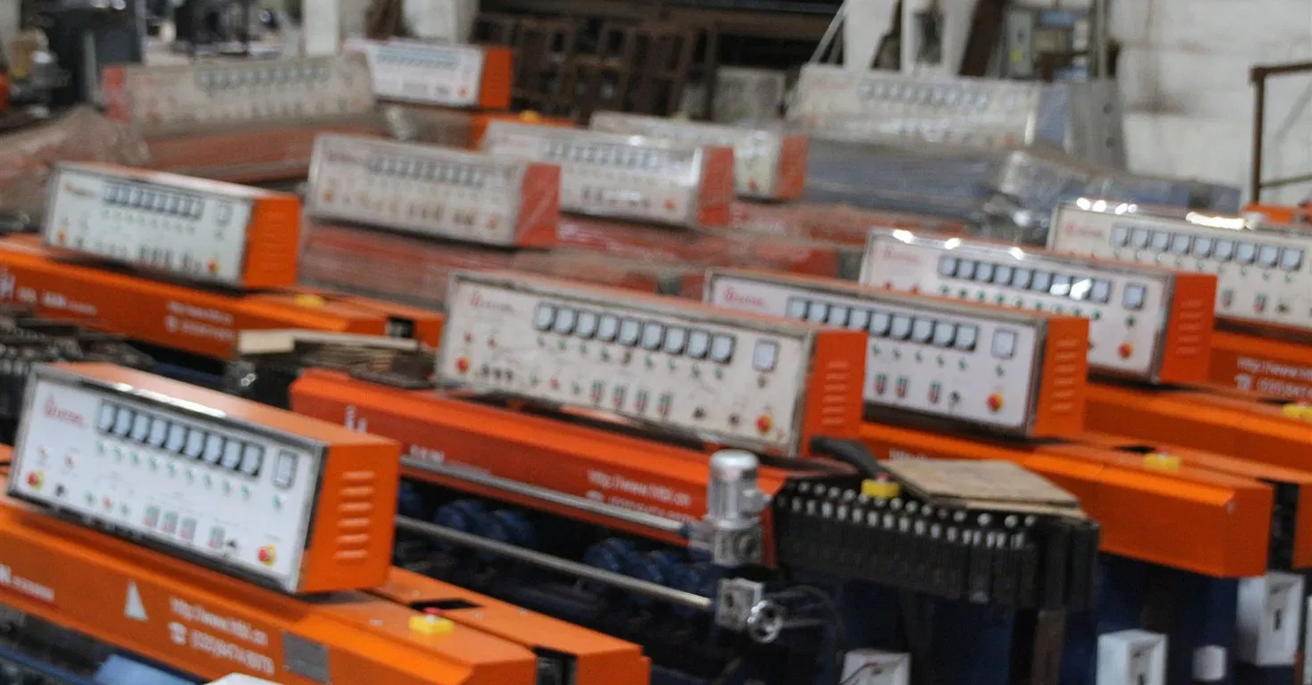 8 Spindles Wheels Flat Glass Straight Line Edging Machine Factory