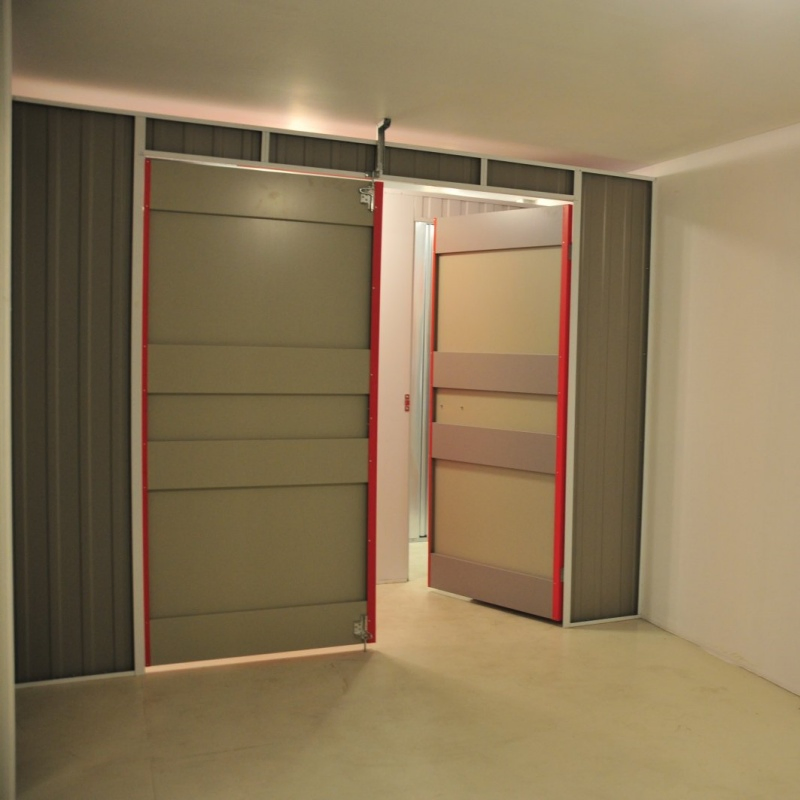 Excellent Condition Portable Foldable Prefab High Demand Well-Maintained Self Storage Units