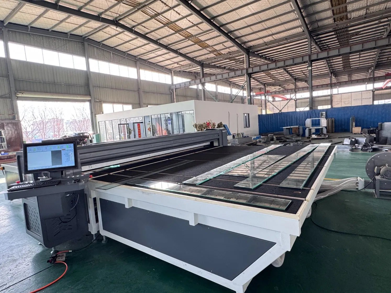 Automatic Laminated Glass Cutting Machine with Optimization