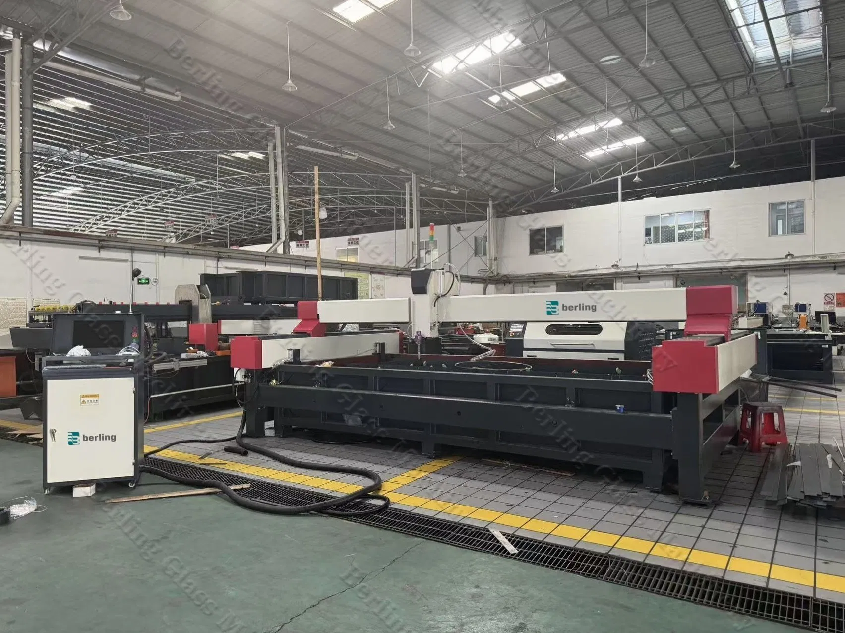 Industrial Waterjet Cutter for Glass Stone Materials Drilling Shower Door CNC Automatic