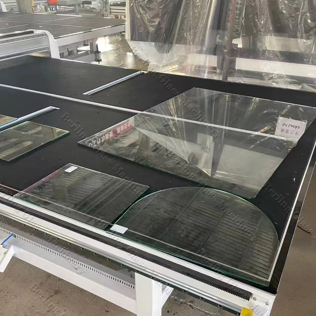 Automatic CNC Glass Cutting Table Machine and Laminated Glass Cutting Table