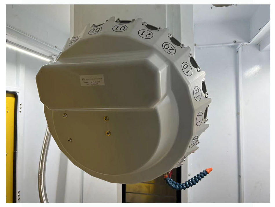 Th600 High Precision Drilling and Tapping Center Fanuc CNC Tapping Center