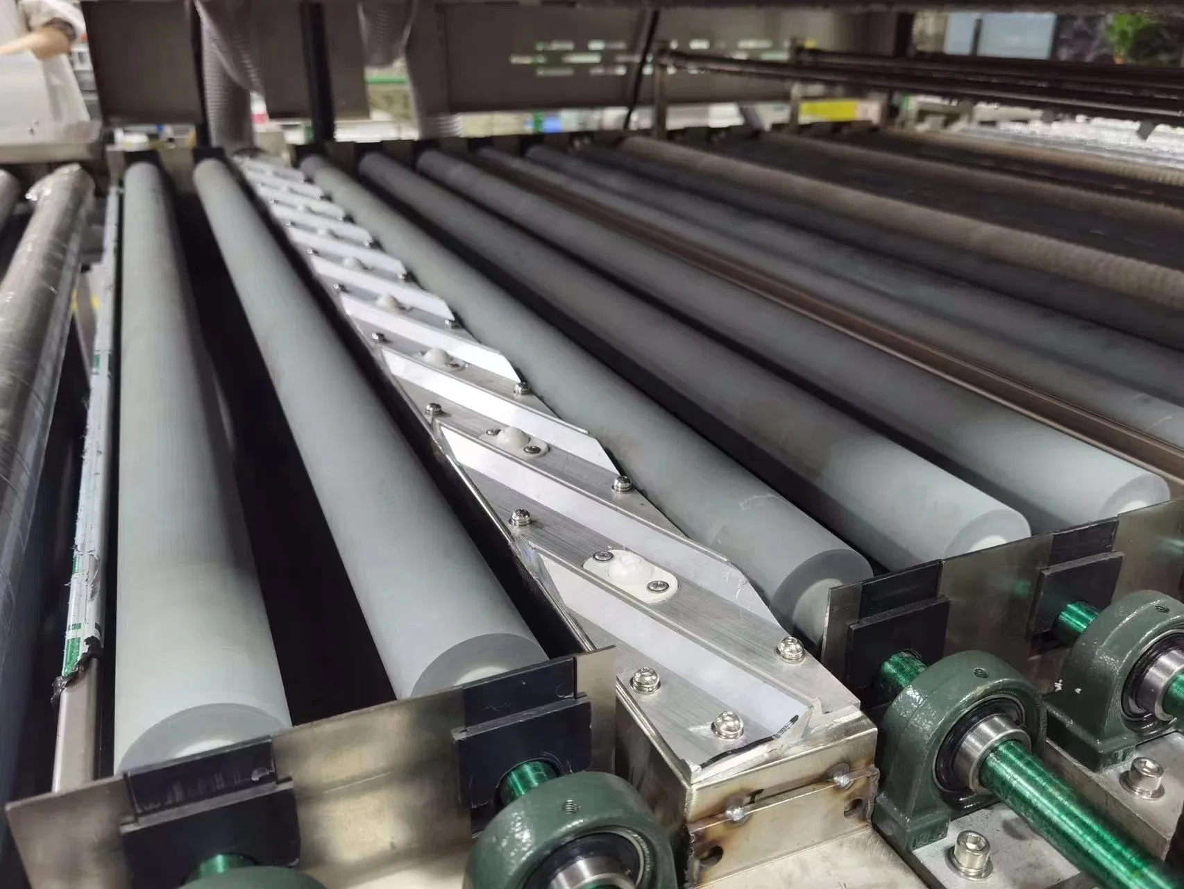 Sanken Horizontal Glass Washing Machine with High Pressure Wind Drying System