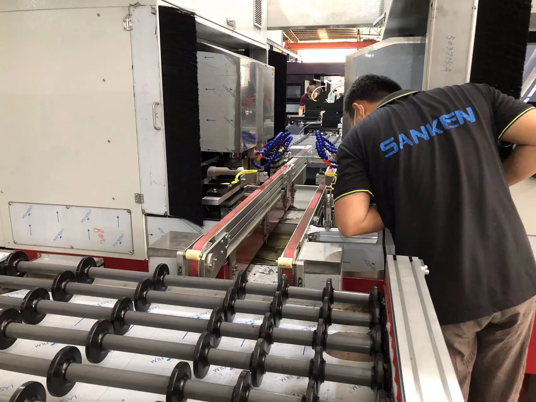 Advanced Glass Corner Cutting and Polishing Machine for Precision Edging