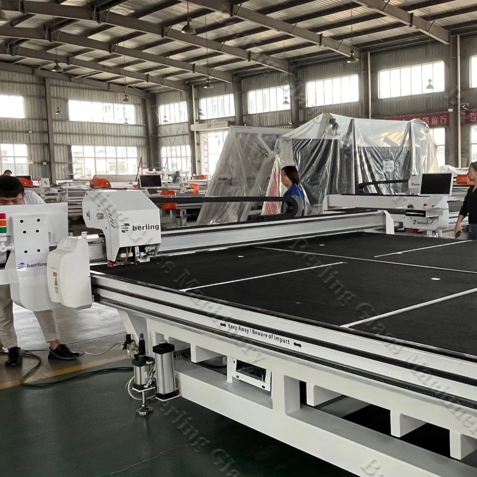 Automatic CNC Glass Cutting Table Machine and Laminated Glass Cutting Table