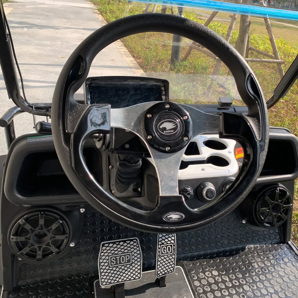 Hdk Electric 2-Seater High-Performance Low-Speed Golf Cart