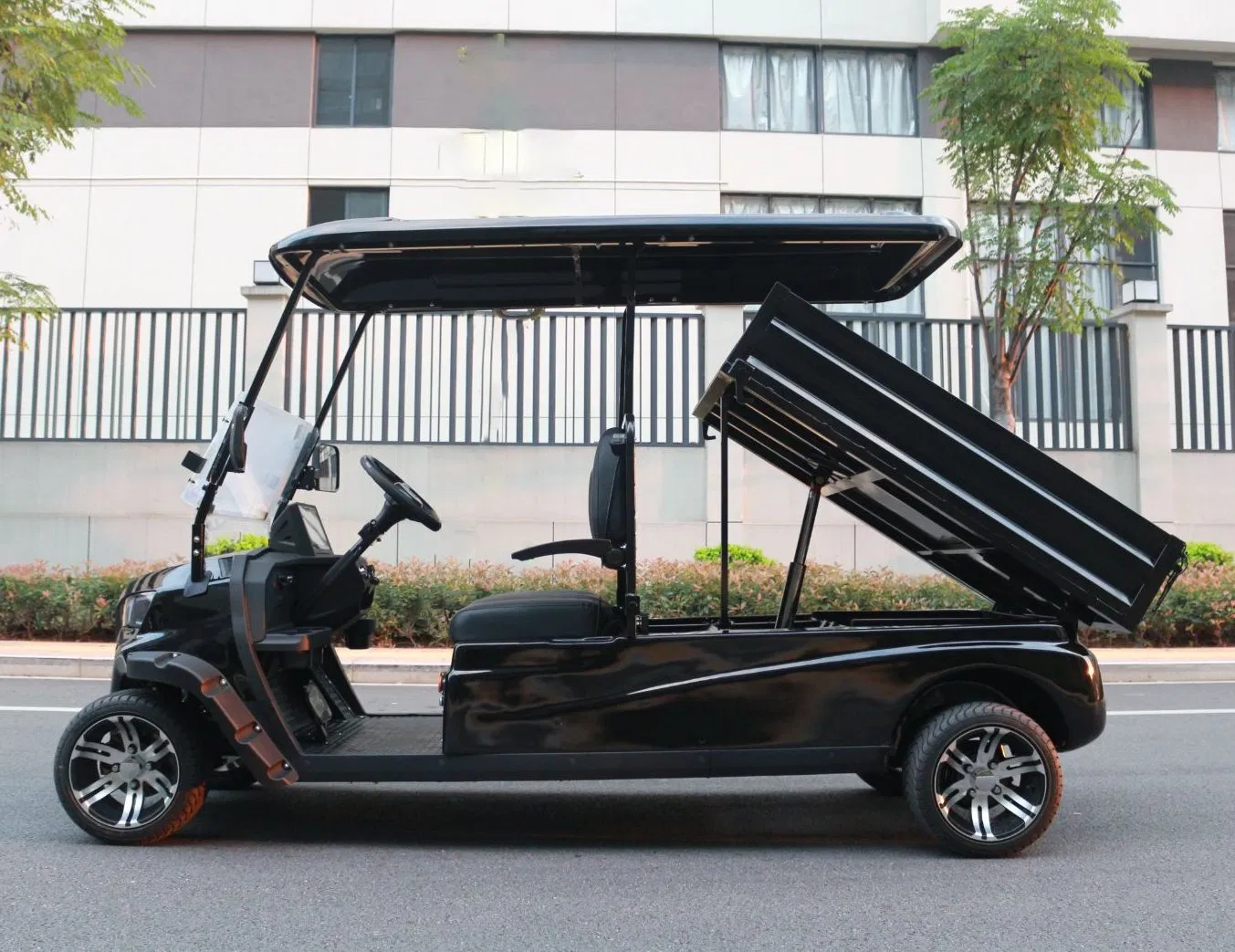 Wholesale 72V/4kw AC System off-Road Fat Tire Mini Small Electric 2-Seater 4X4 UTV Automatic Hydraulic Rod Buggy Golf Utility Cart with Rear Cargo Box