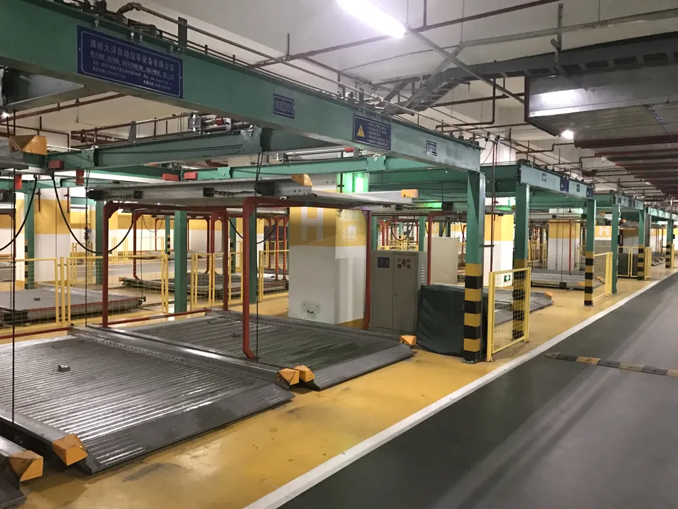 Smart Modular Parking System with Puzzle Configuration and Easy Maintenance
