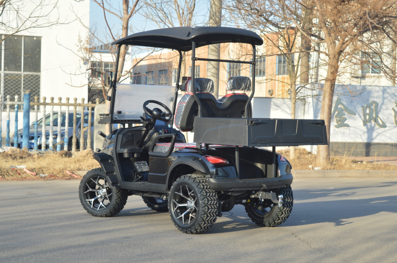 Europe Canada Hot Selling Electric 2 Seats Mini Lithium Battery Golf Cart GPS Navigation 3.5-7.5 Kw Motor 90km Range for