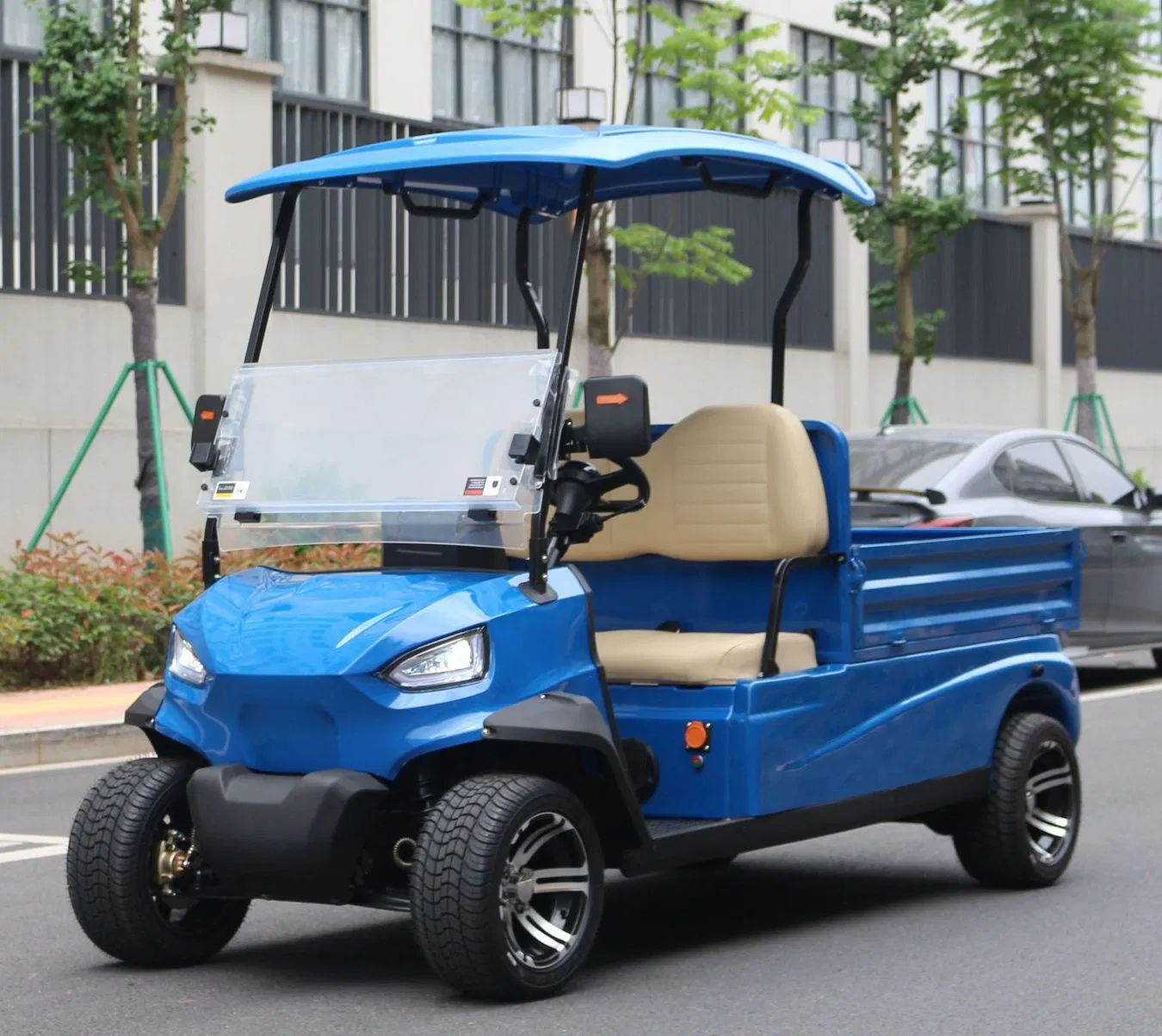 Wholesale 72V/4kw AC System off-Road Fat Tire Mini Small Electric 2-Seater 4X4 UTV Automatic Hydraulic Rod Buggy Golf Utility Cart with Rear Cargo Box