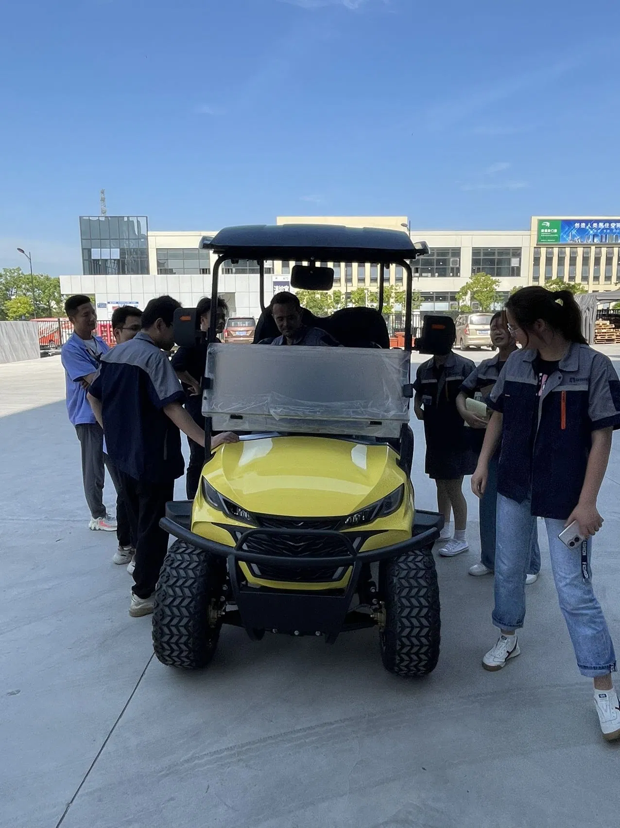 Lithium Battery Installed Electric Golf Cart High Speed Long Distance