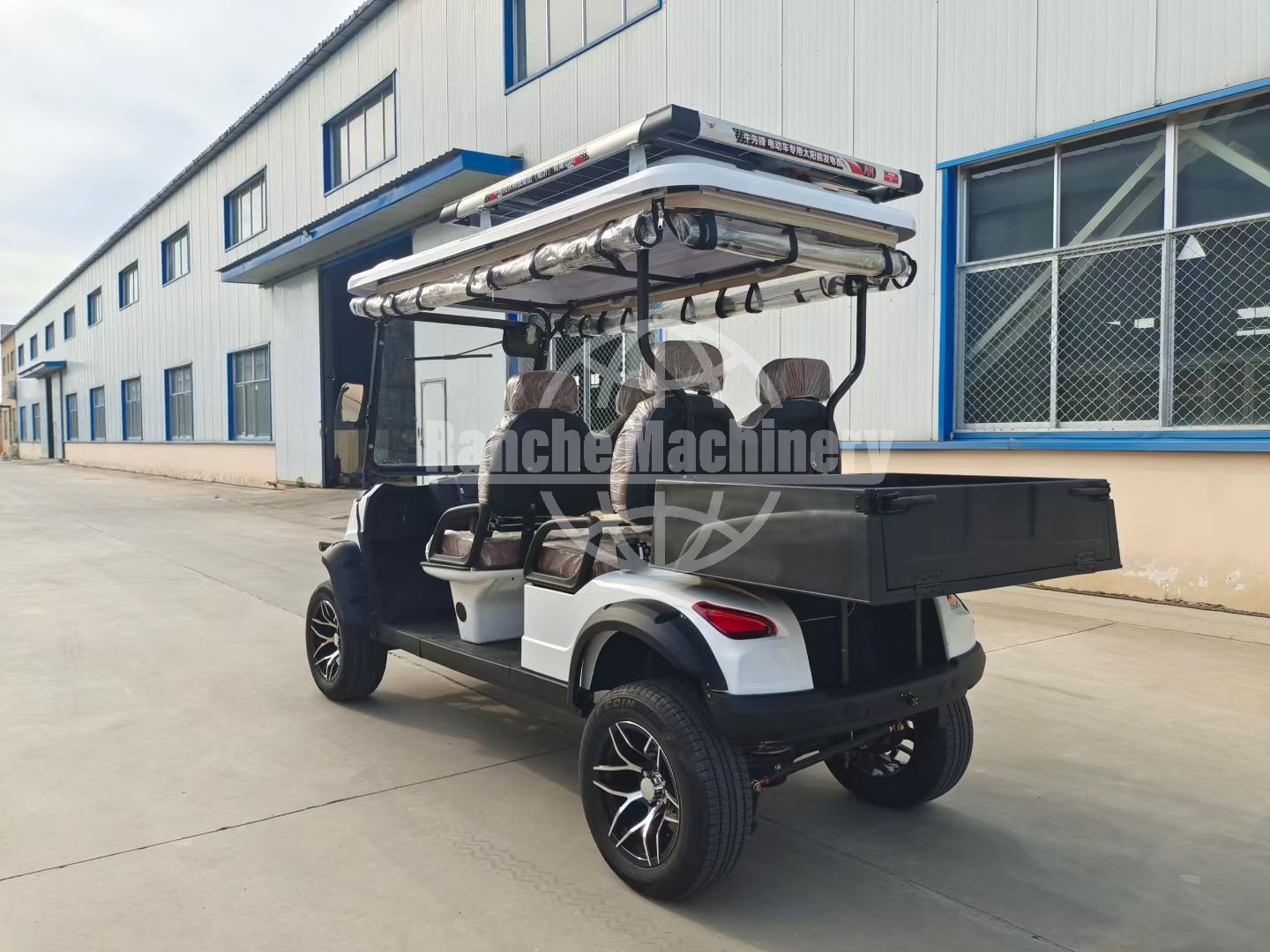 Off-Road 6-Seater Golf Cart Heavy-Duty Tires Strong Torque Stable Grip &ndash; Handle Various Road Conditions Easily