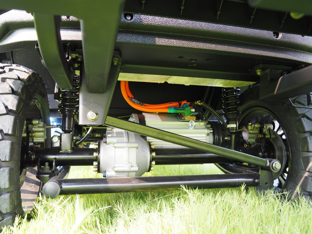 Rear support arm