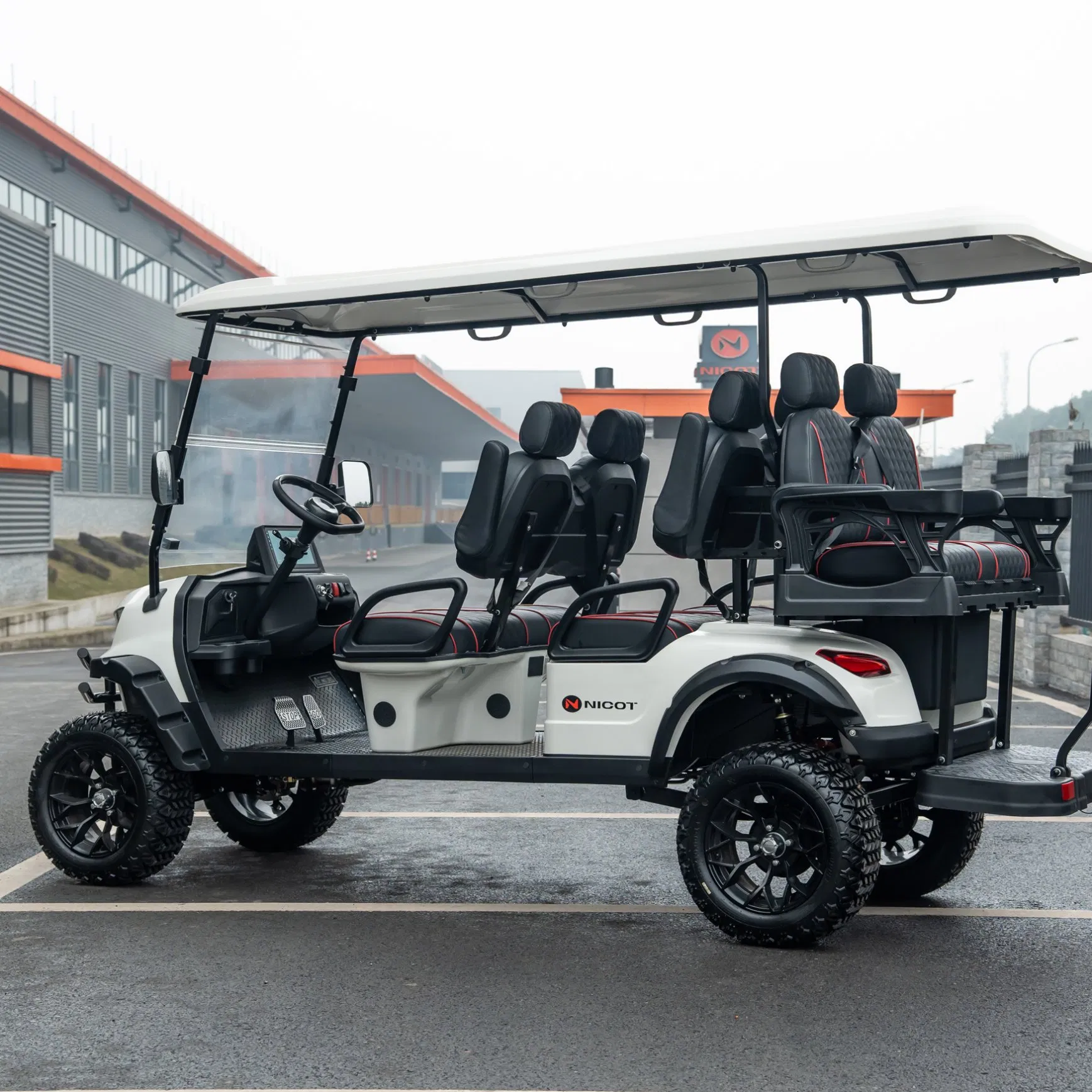 Robust 6 Seater Golf Cart with Four Wheel Hydraulic Braking System for Safety Assurance Feature