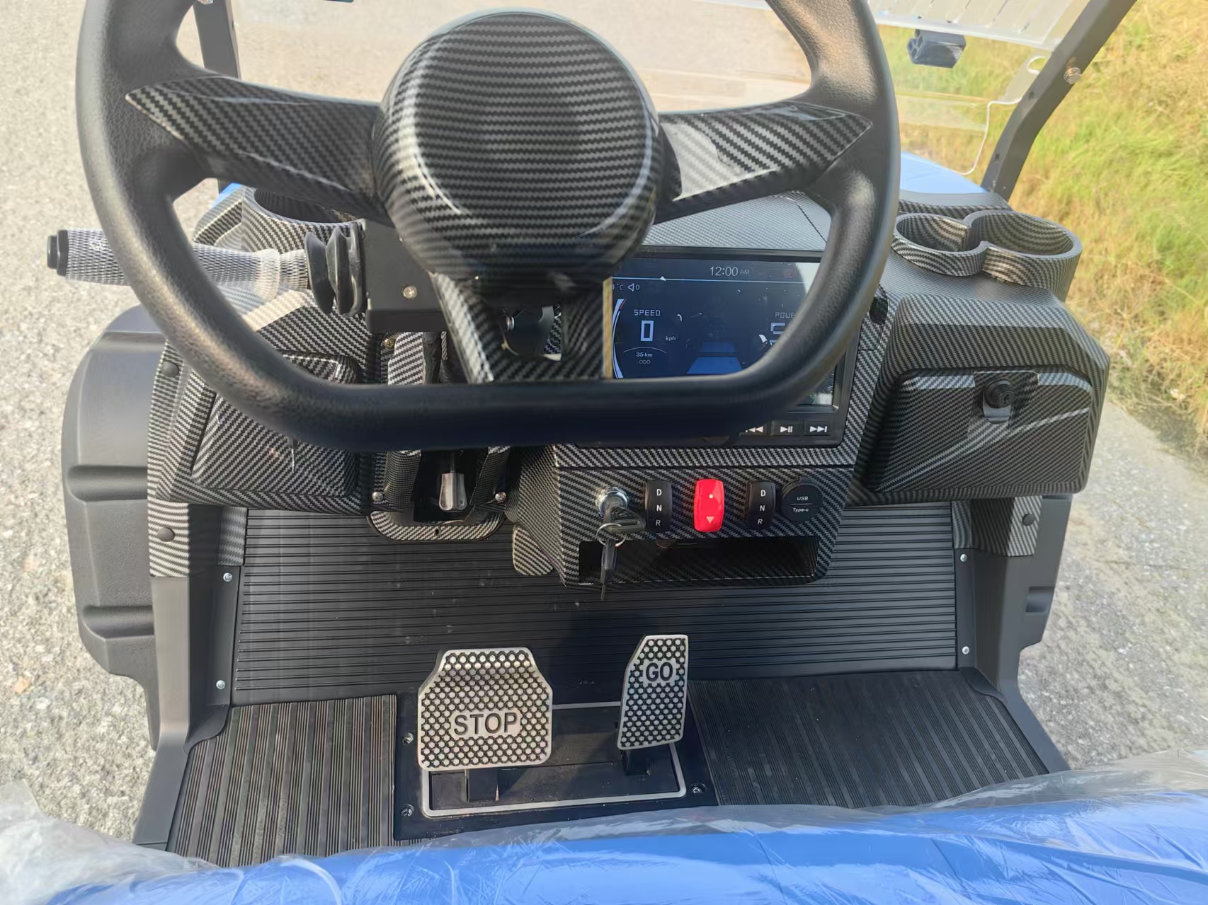 Modern Style 4 Passenger Golf Car Street Legal LSV Smooth Driving Electric Vehicle With Music Player Multi-functional Golf Cart