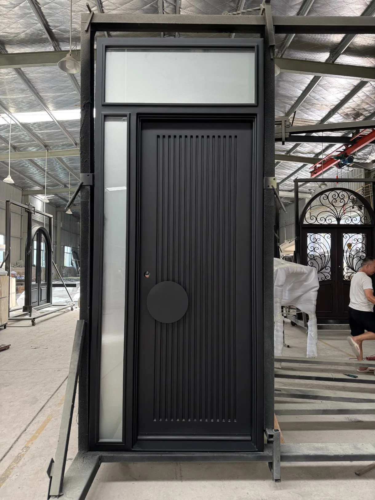 Modern Main Entry House Black Steel Door Security Wrought Iron Door Pivot Steel Home Arched Single or Double Entrance Front Doors with Clear Glass