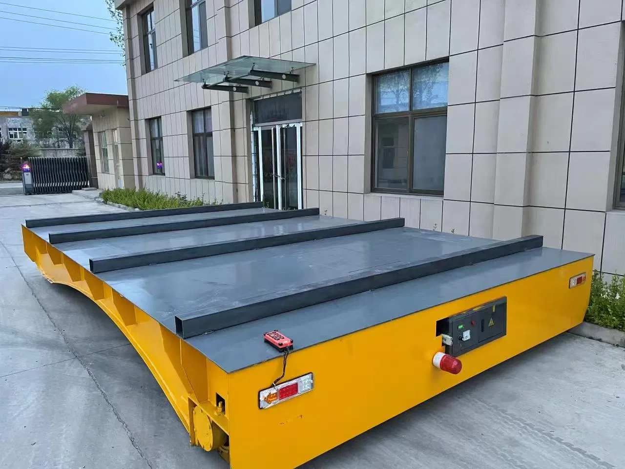 Szmc Brand 11ton 15ton VFD Motor Battery Electric Power Flat Transfer Cart