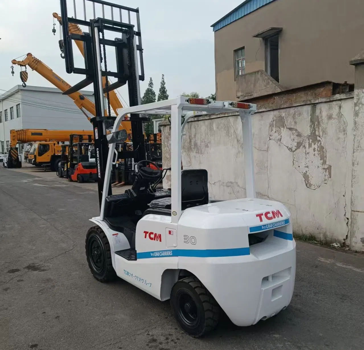Electric/Diesel/LPG 2.5/3/4/5/7/10/15/16/25/30-Ton Heli/Hangcha/Tcm/Komatsu/Toyota/Mitsubishi Used Forklift Truck