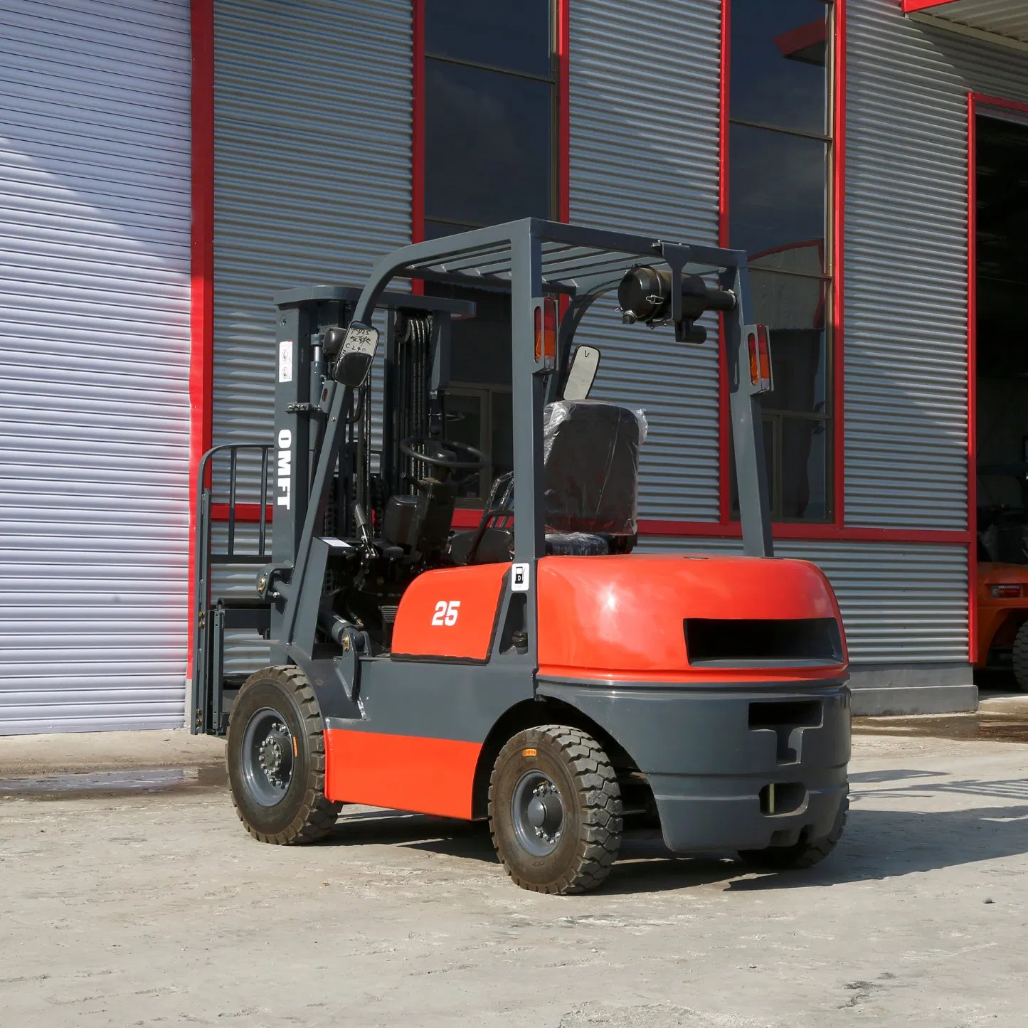 2.5ton 2.5t Diesel Forklift Truck with 3m 4.5m 4500mm Three Stage Full Free Mast Triplex Full Free Mast Fork Lift Hyster/Yale/Linde/Crown/Toyota/Hangcha