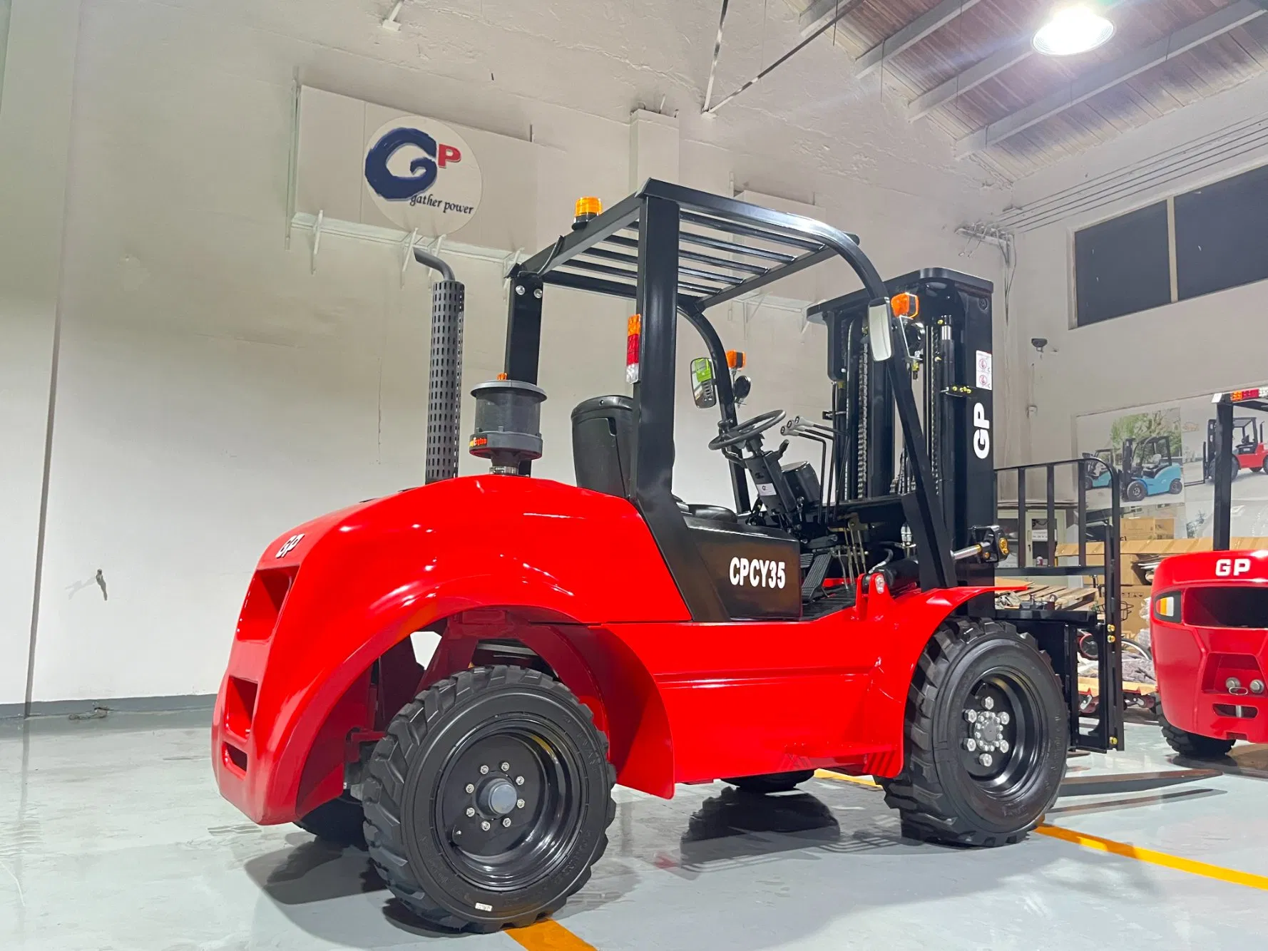 4 Wheel Drive Rough Terrain Diesel Forklift Truck with EPA Engine High Quality off-Road Forklift Outdoor Use with Closed Cabin AC