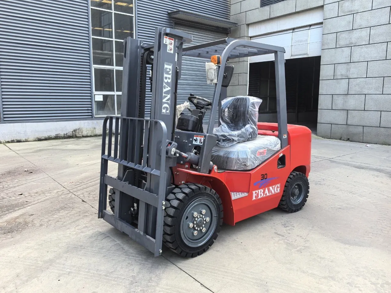 Forklift 3 Ton Diesel EPA Engine 3 Ton Forklift Warehouse Cheap Forklifts with Attachments