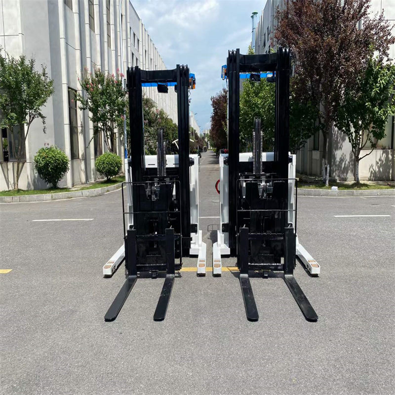 Younglift Cqd-J Customized Warehouse Side Stand Scissor Electric Forklift Truck Electric Reach Forklift